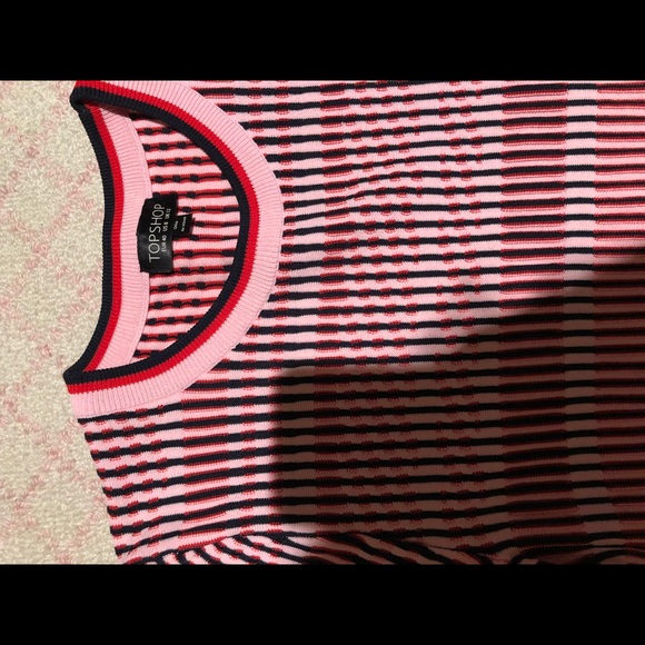 💕TOPSHOP TEXTURED TOP 😊 - Picture 2 of 4